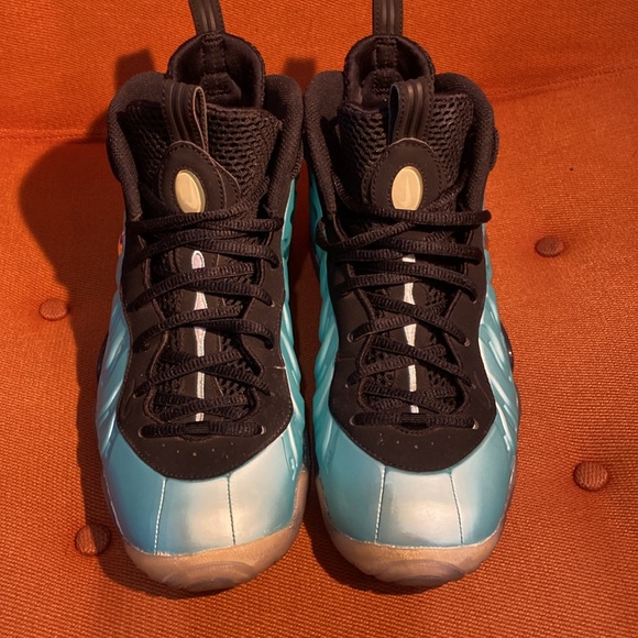 Nike Air Foamposite Pro Island Green 2017 - Size 7Y - EUC! - Picture 2 of 6